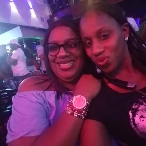 Meet your Posher, Crystal